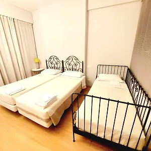 Vanity - 4 Bedrooms With 4 Bathrooms - Ac & Wifi Roma