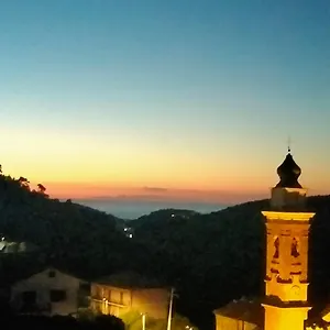 Appartamento Girasole, Villa Faraldi